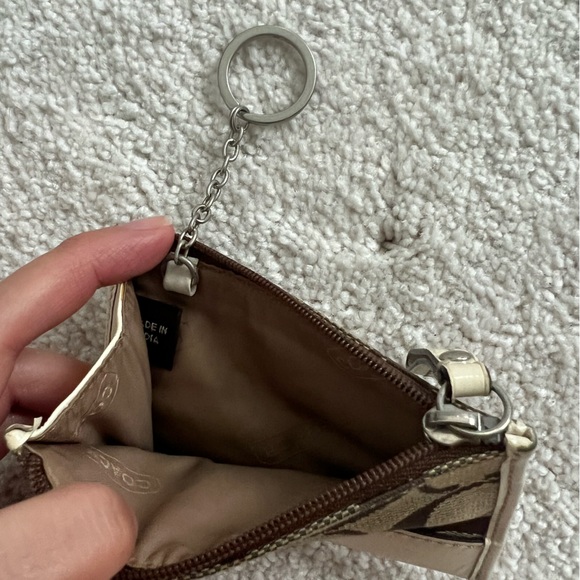 Coach Card pouch with key ring - Picture 4 of 4